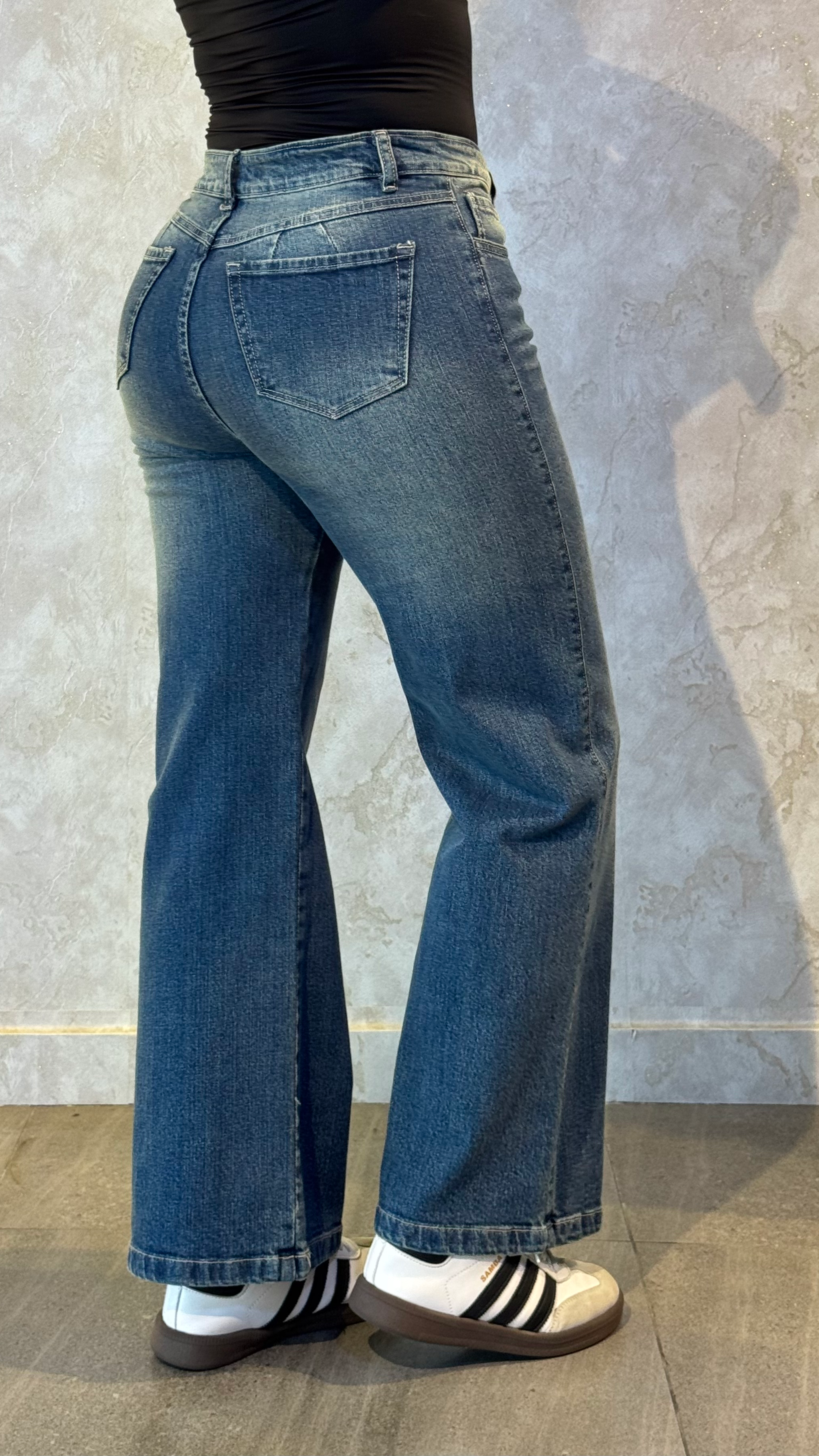 BAGGY JEAN