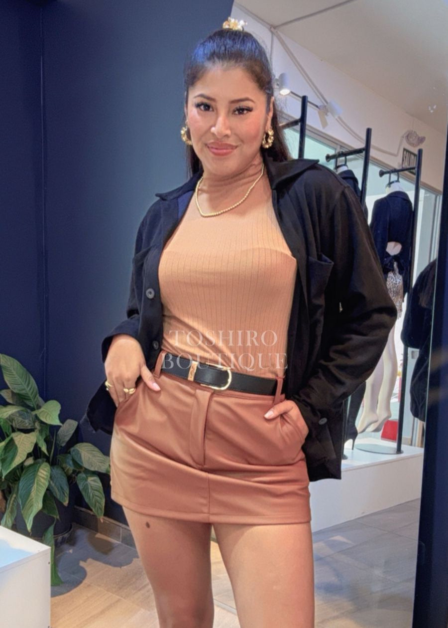 FALDA SHORT CUERINA LALI - CAMEL