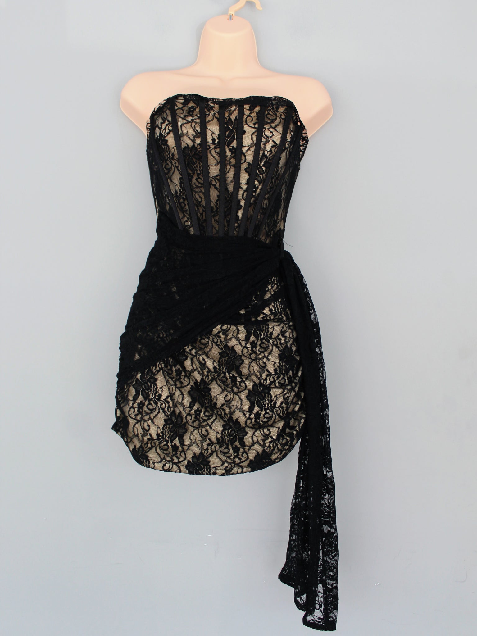 VICTORIA DRESS - NEGRO