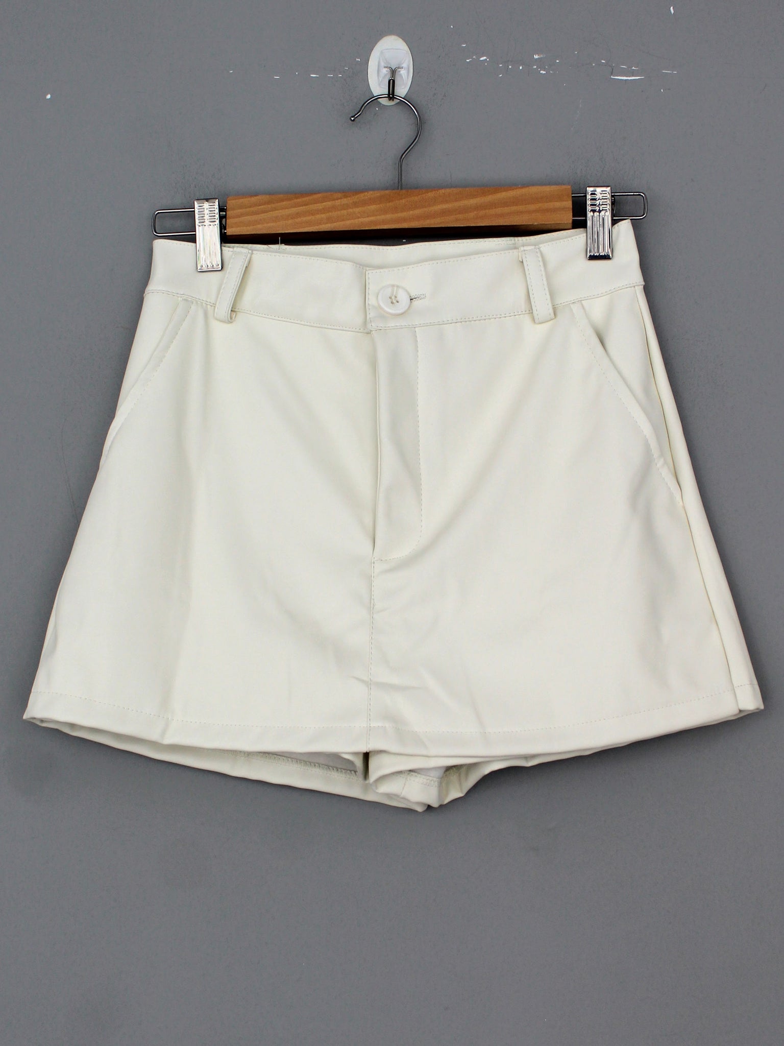 FALDA SHORT LORE - PERLA